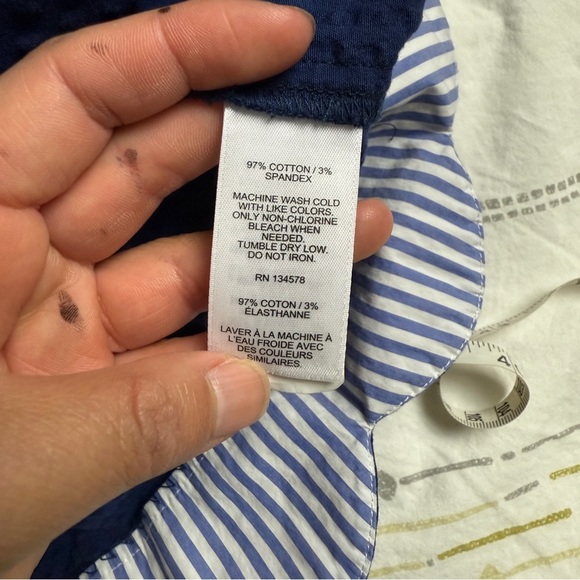 Vineyard Vines Seersucker Scallops Shell Women's Blouse Size 4 - Picture 9 of 9